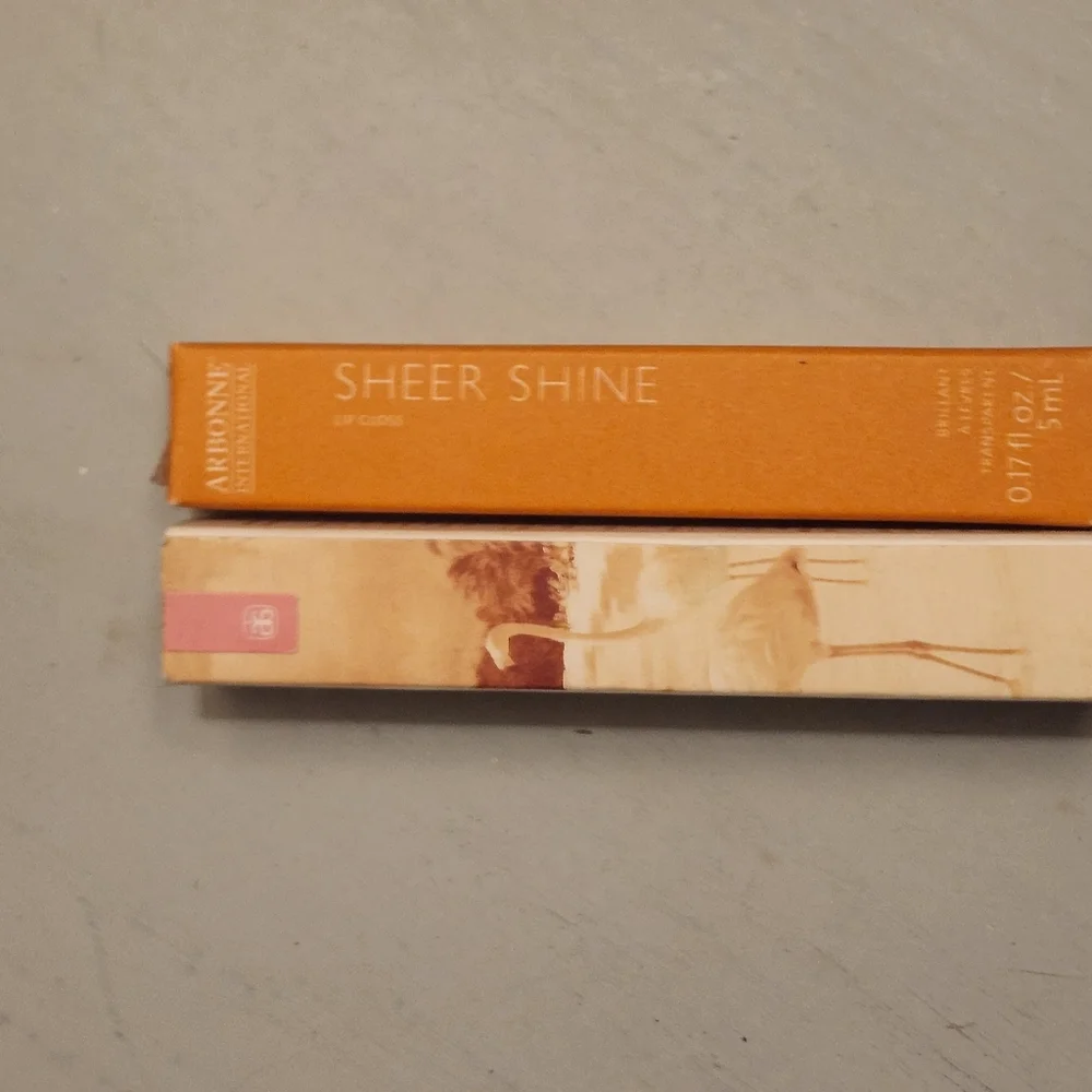 Arbonne Sheer Shine Lip Gloss - Flamingo Pink **NEW*